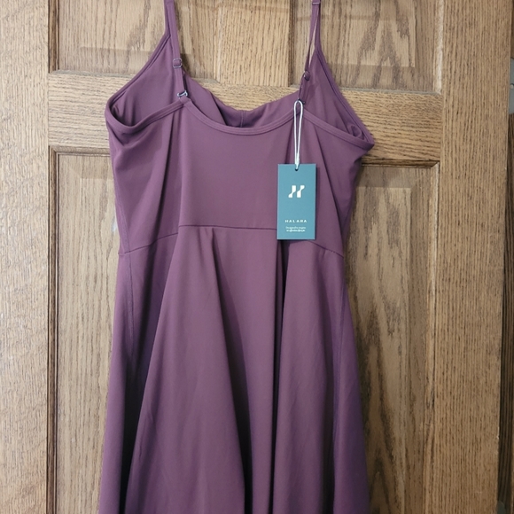 Halara - Picture 3 of 3